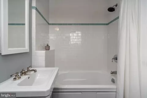 2716 36th Pl NW, Washington, DC 20007 photo 29