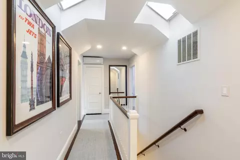 2716 36th Pl NW, Washington, DC 20007 photo 31