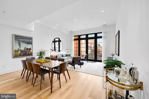 1806 9th St NW #2, Washington, DC 20001