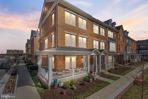 4451 Joseph Pl NE, Washington, DC 20017