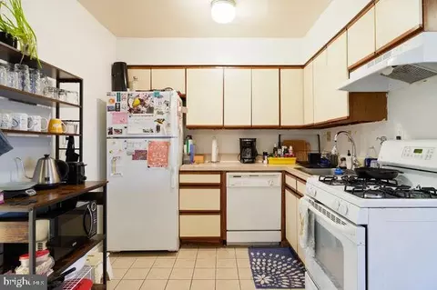 1633 D St SE, Washington, DC 20003 photo 20