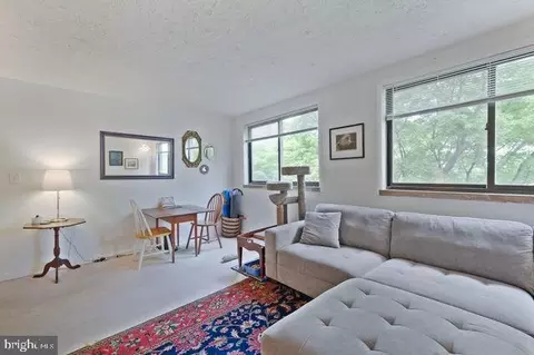 1633 D St SE, Washington, DC 20003 photo 2