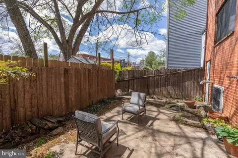 1633 D St SE, Washington, DC 20003 photo 37