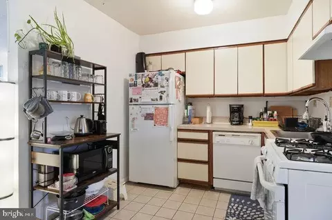 1633 D St SE, Washington, DC 20003 photo 22