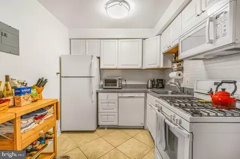 1633 D St SE, Washington, DC 20003 photo 15