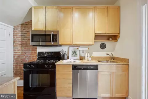 514 15th St SE, Washington, DC 20003 photo 13