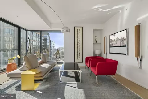 925 H St NW #710, Washington, DC 20001