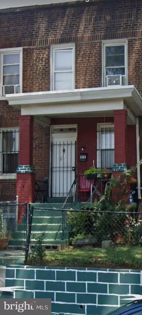 1274 Neal St NE, Washington, DC 20002