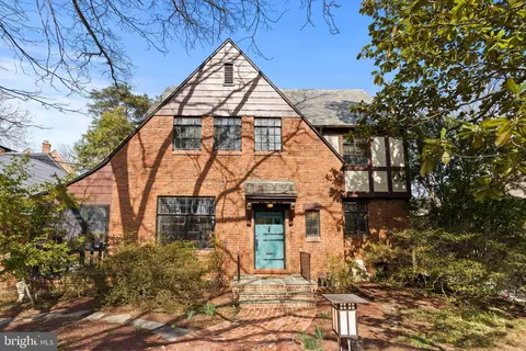 4835 Linnean Ave NW, Washington, DC 20008