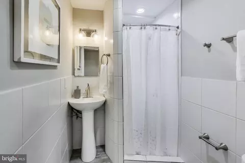 Bath - 1415 G St SE, Washington, DC 20003 photo 3 of 3