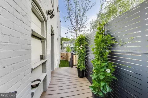 Exterior - 1415 G St SE, Washington, DC 20003 photo 5 of 7