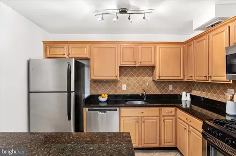 Kitchen - 4545 Macarthur Blvd NW #G2, Washington, DC 20007 photo 1 of 3