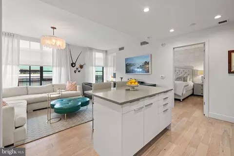 45 Sutton Sq SW #1110, Washington, DC 20024