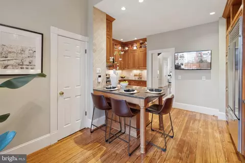 2014 R St NW, Washington, DC 20009 photo 15