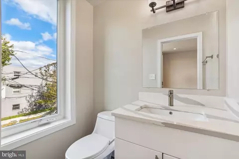 Bath - 4923 12 A St SE, Washington, DC 20019 photo 2 of 4