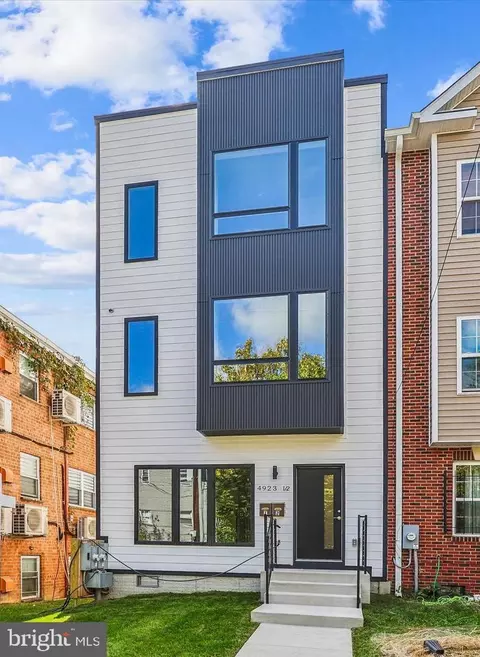 4923 12 A St SE, Washington, DC 20019