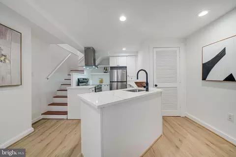 106 3rd St NE, Washington, DC 20002 photo 16