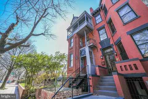 106 3rd St NE, Washington, DC 20002 photo 2