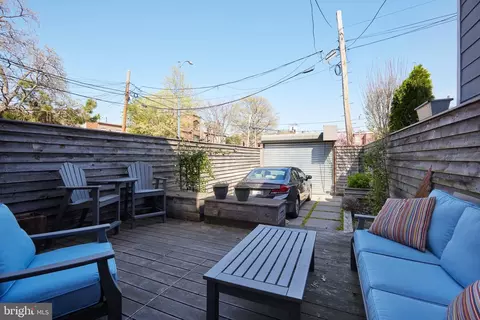 Exterior - 423 3rd St NE, Washington, DC 20002 photo 2 of 10