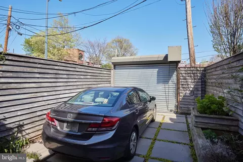 Exterior - 423 3rd St NE, Washington, DC 20002 photo 3 of 10