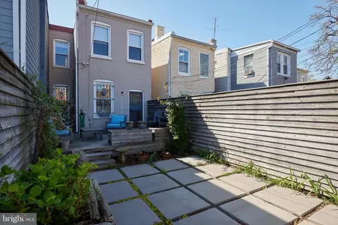 Exterior - 423 3rd St NE, Washington, DC 20002 photo 8 of 10