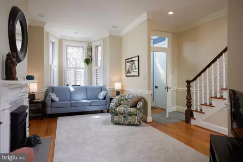 Living - 423 3rd St NE, Washington, DC 20002 photo 3 of 3