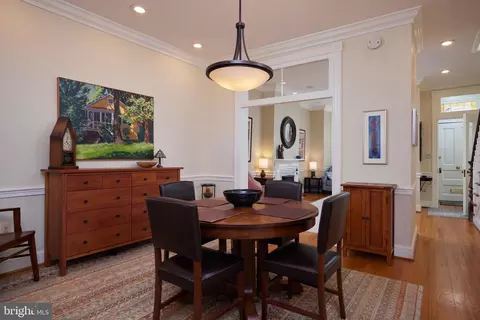 Dining - 423 3rd St NE, Washington, DC 20002 photo 4 of 4