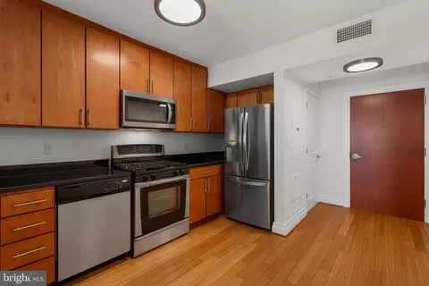 Kitchen - 915 E Street St NW #1111, Washington, DC 20004 photo 1 of 2