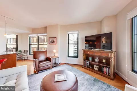 910 M St NW #810, Washington, DC 20001 photo 4