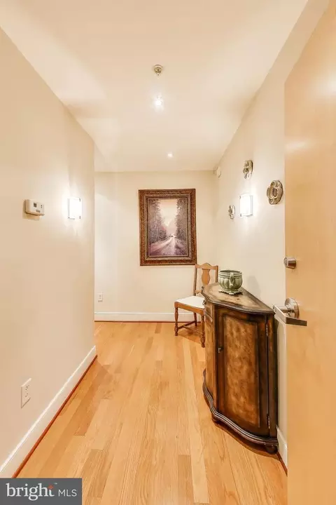 910 M St NW #810, Washington, DC 20001 photo 11