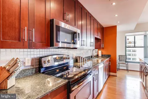 910 M St NW #810, Washington, DC 20001 photo 9