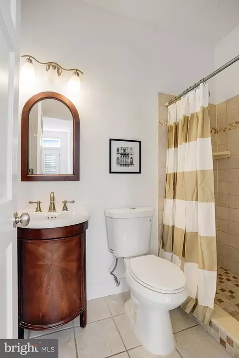 603 14th St NE, Washington, DC 20002 photo 37
