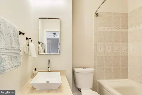 170 T St NE, Washington, DC 20002 photo 12