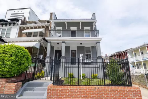 170 T St NE, Washington, DC 20002