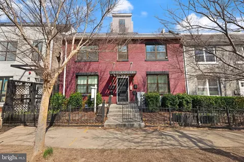 1812 D St NE #2, Washington, DC 20002
