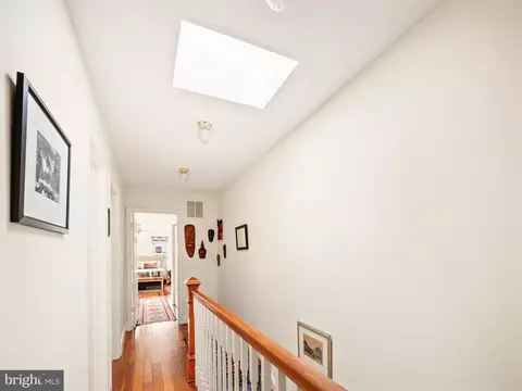 Entry Way - 527 10th St SE, Washington, DC 20003 photo 8 of 8