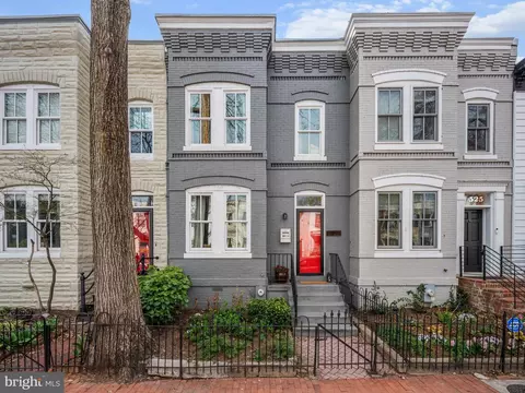 527 10th St SE, Washington, DC 20003