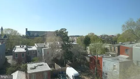 View/Area - 326 8th St NE #402, Washington, DC 20002 photo 1 of 2