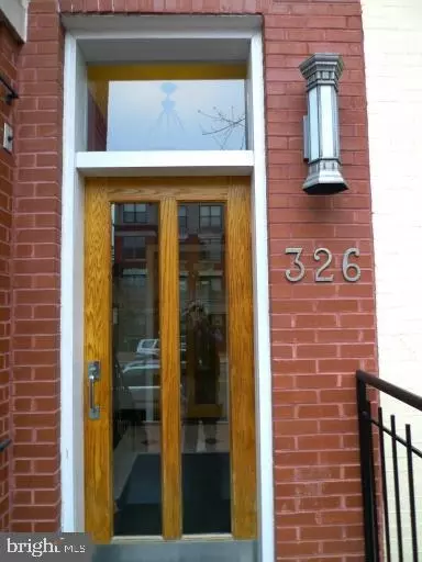 Exterior - 326 8th St NE #402, Washington, DC 20002 photo 2 of 5
