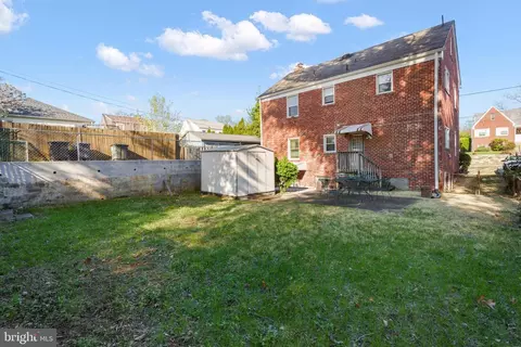Exterior - 2211 32nd Pl SE, Washington, DC 20020 photo 3 of 8