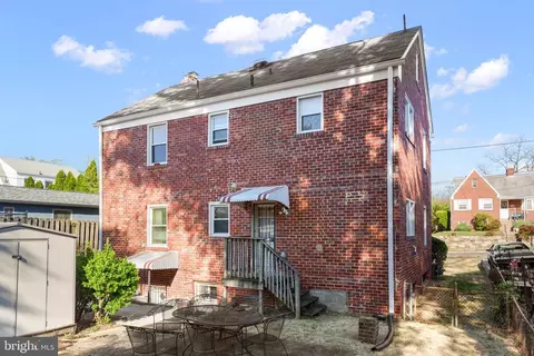 Exterior - 2211 32nd Pl SE, Washington, DC 20020 photo 4 of 8