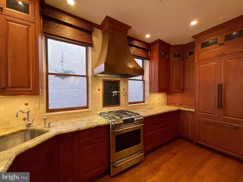 614 A St NE, Washington, DC 20002 photo 12