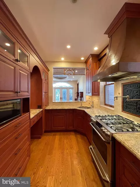 614 A St NE, Washington, DC 20002 photo 11