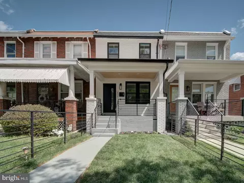 2527 3rd St NE, Washington, DC 20002