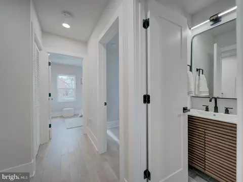 Entry Way - 2527 3rd St NE, Washington, DC 20002 photo 8 of 10