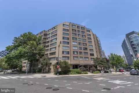 2201 L St NW #515, Washington, DC 20037