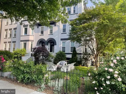 1038 Lamont St NW #1A, Washington, DC 20010