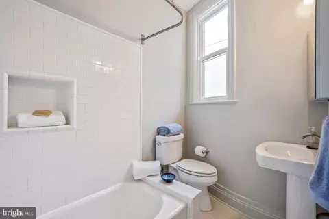 518 G St NE, Washington, DC 20002 photo 29