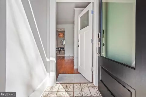 518 G St NE, Washington, DC 20002 photo 3