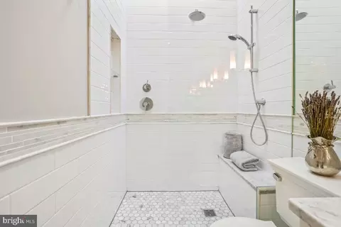 518 G St NE, Washington, DC 20002 photo 24